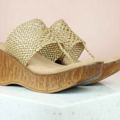 Inc.5 SALE WOVEN THONG-GOLD