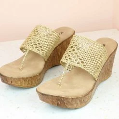 Inc.5 SALE WOVEN THONG-GOLD