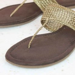 Inc.5 FLAT WOVEN THONG-ANT GOLD