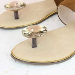 Inc.5 KOHINOOR TOE POST-TAN