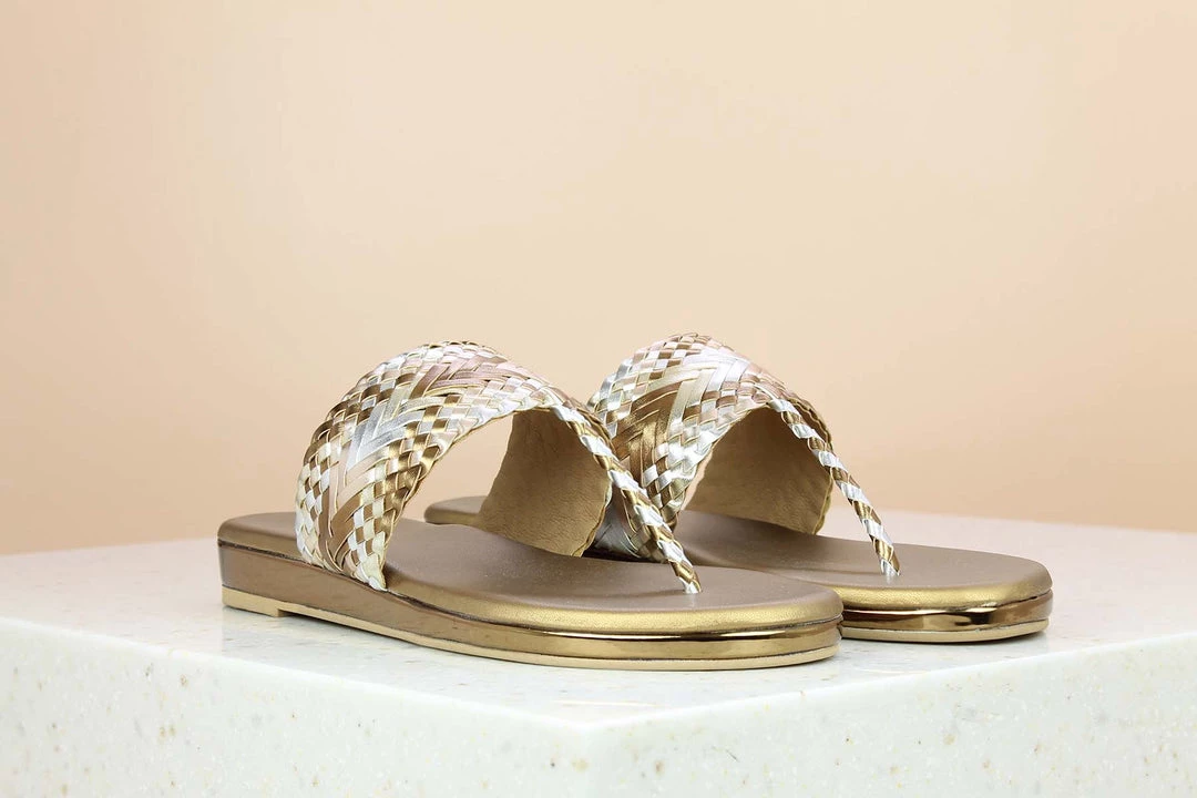 Inc.5 WOVEN FLAT THONG - ANTIQUE GOLD 3 Inc.5 WOVEN FLAT THONG - ANTIQUE GOLD