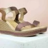 Inc.5 PLATFORM SANDALS-BRONZE