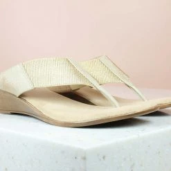 Inc.5 WEDGE THONG-GOLD Ethnic