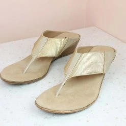 Inc.5 WEDGE THONG-GOLD Ethnic