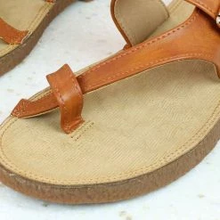 Inc.5 FLAT TOE POST-TAN