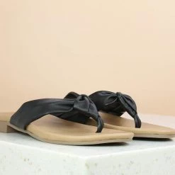 Inc.5 KNOTTED NAPA THONG - BLACK