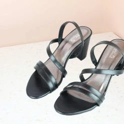 Inc.5 SALE STRAPY BLOCK HEEL SANDAL-BLACK