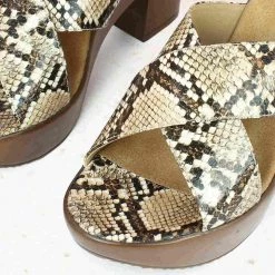 Inc.5 SNAKY CROSS STRAP-BEIGE