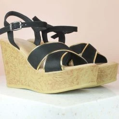 Inc.5 PLATFORM SANDAL-BLACK SALE