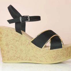 Inc.5 PLATFORM SANDAL-BLACK SALE