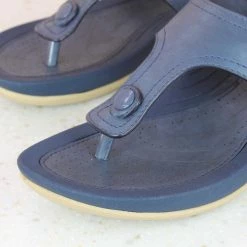 Inc.5 SALE COMFORT SMALL HEEL THONG-NAVY BLUE