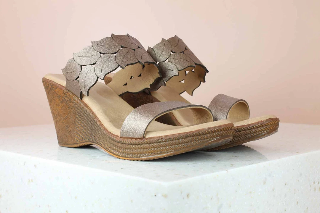 Inc.5 LEAF STRAP PLATFORM-ROSE GOLD SALE 3 Inc.5 LEAF STRAP PLATFORM-ROSE GOLD SALE