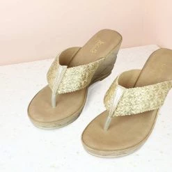 Inc.5 Evening STUDDED PLATFORM WOVEN THONG-GOLD