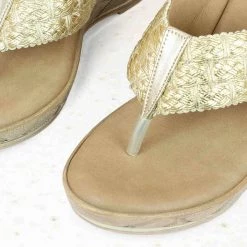 Inc.5 Evening STUDDED PLATFORM WOVEN THONG-GOLD