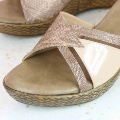 Inc.5 SALE V-CUT MULE PLATFORM-TAN 9 Inc.5 SALE V-CUT MULE PLATFORM-TAN