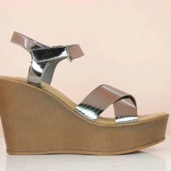 Inc.5 CROSS STRAP PLATFORM-GUN METAL WOMEN