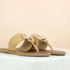 Inc.5 FLAT HARD CASUAL THONG-BEIGE