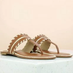 Inc.5 FLAT HARD CASUAL THONG-TAN