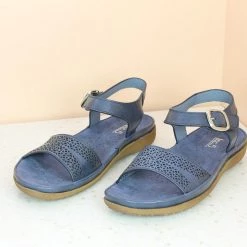 Inc.5 CUTWORK COMFORT SANDAL-BLUE SALE
