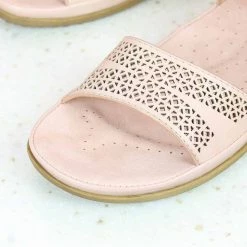 Inc.5 CUTWORK COMFORT SANDAL-PINK SALE