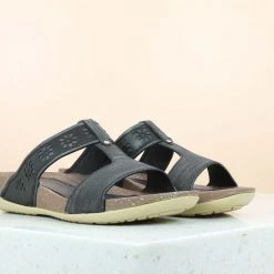 Inc.5 CUTWORK FLAT CASUAL PU MULE-BLACK