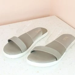 Inc.5 SALE TRANSPARENT STRAP FLAT MULE-DARK BEIGE