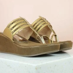 Inc.5 SUEDE PLATFORM KOLHAPURI-ANTIQUE GOLD SALE