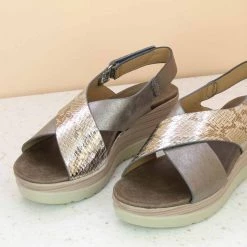 Inc.5 PLATFORM COMFORT SANDAL - GUN METAL