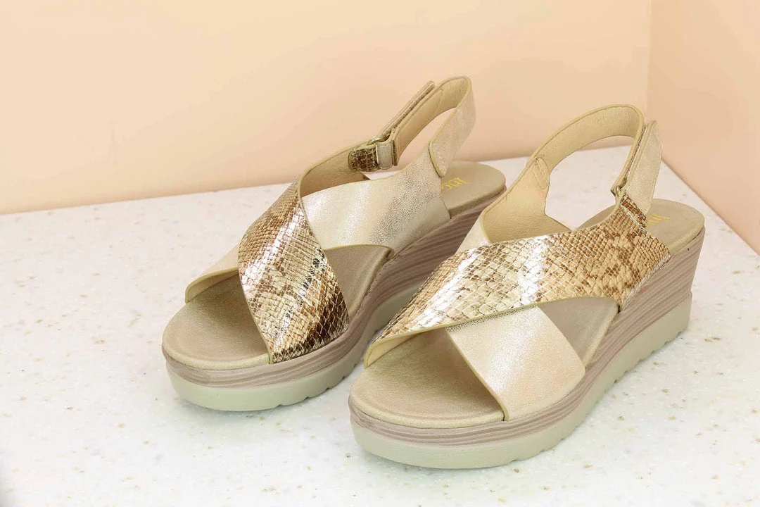 Inc.5 PLATFORM COMFORT SANDAL - GOLD 6 Inc.5 PLATFORM COMFORT SANDAL - GOLD