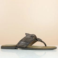 Inc.5 SALE KNOTTED FLAT CASUAL THONG-ANT GOLD