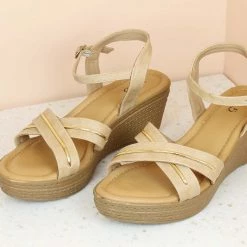 Inc.5 PLATFORM SANDAL SALE