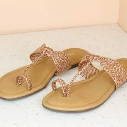 Inc.5 FLAT WOVEN TOE POST