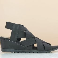 Inc.5 STRAPY SANDAL - BLACK SALE