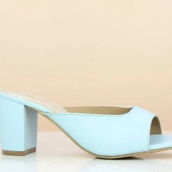 Inc.5 SALE BLOCK HEEL MULE - BLUE