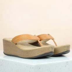 Inc.5 PLATFORM CASUAL THONG-TAN SALE