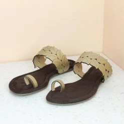 Inc.5 CUTWORK FLAT TOE POST-ANTIQUE GOLD