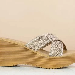 Inc.5 WOVEN CROSS STRAP PLATFORM MULES