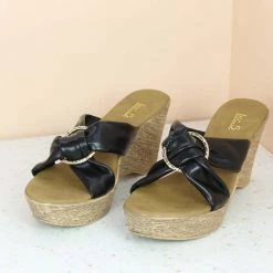 Inc.5 SALE CROSS BUCKLE PLATFORM MULE-BLACK