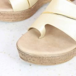 Inc.5 SALE PLATFORM CASUAL PU THONG-BEIGE