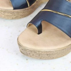 Inc.5 PLATFORM CASUAL PU THONG-NAVY BLUE SALE