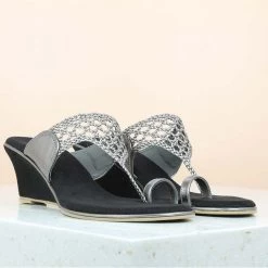 Inc.5 SALE LACE WOVEN TOE POST VEDGE-GUN METAL