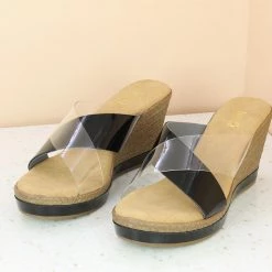 Inc.5 SALE CROSS STRAP PLATFORM MULE-BLACK