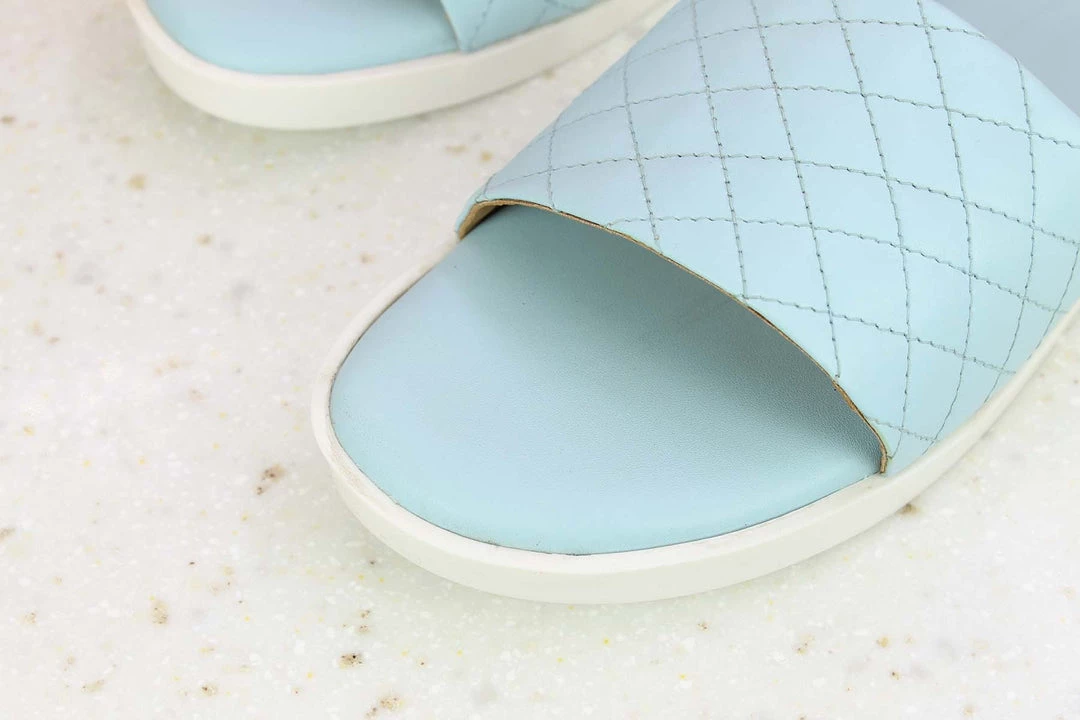 Inc.5 SALE STITCHED FLAT MULE - BLUE 5 Inc.5 SALE STITCHED FLAT MULE - BLUE