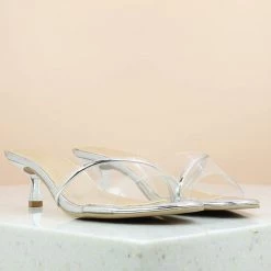 Inc.5 KITTEN HEEL TRANSPARENT MULE-SILVER Casual