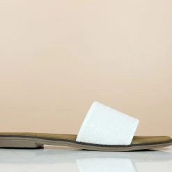 Inc.5 SALE TEXTURED FLAT MULE-WHITE