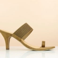 Inc.5 SALE STILETTO HEEL THONG-TAN