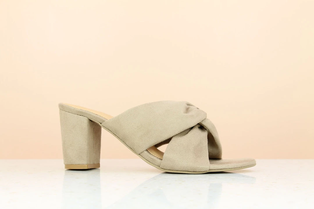 Inc.5 SUEDE BLOCK HEEL MULE-BEIGE Casual 7 Inc.5 SUEDE BLOCK HEEL MULE-BEIGE Casual
