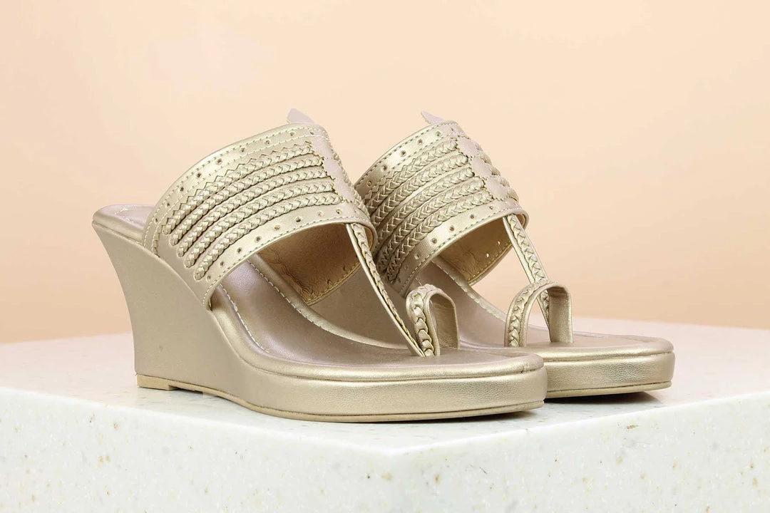 Inc.5 VEDGE HEEL KOLHAPURI - ROSE GOLD SALE 3 Inc.5 VEDGE HEEL KOLHAPURI - ROSE GOLD SALE