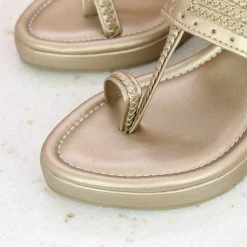 Inc.5 VEDGE HEEL KOLHAPURI - ROSE GOLD SALE