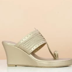 Inc.5 VEDGE HEEL KOLHAPURI - ROSE GOLD SALE 8 Inc.5 VEDGE HEEL KOLHAPURI - ROSE GOLD SALE